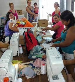 GRUPO_HACIENDO_MUNECAS_cropped